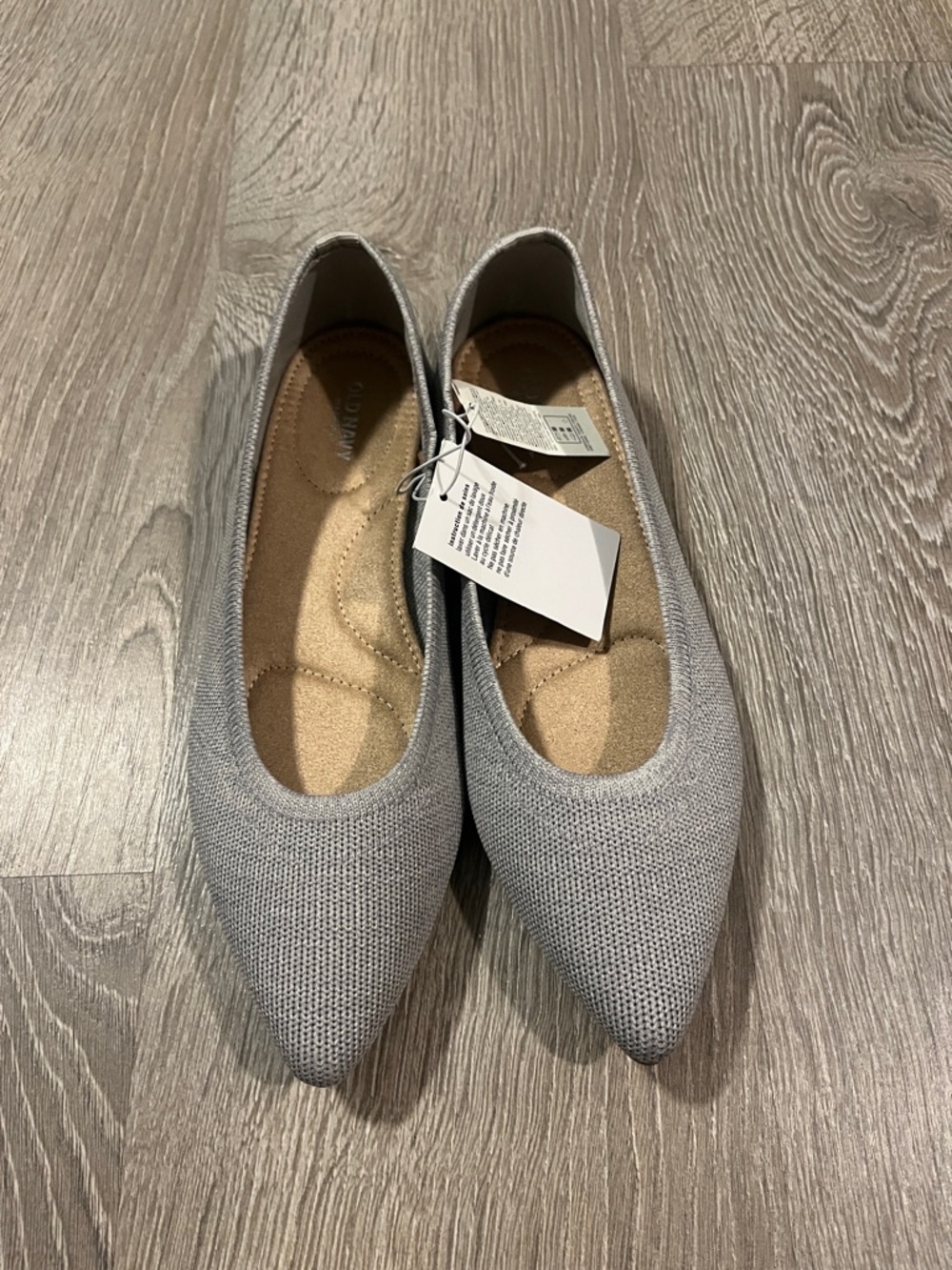 Old Navy Light Gray Pointed Knit Ballet Flats
